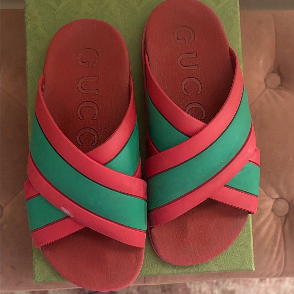 Gucci Women's Sandals in Red and Green - Picture 4 of 4